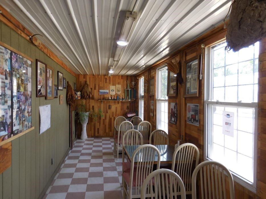300 E Millerstown Rd, Upton, KY 42784